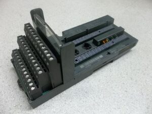 Módulo de caixa transportador E/S compacto IC200CHS022G